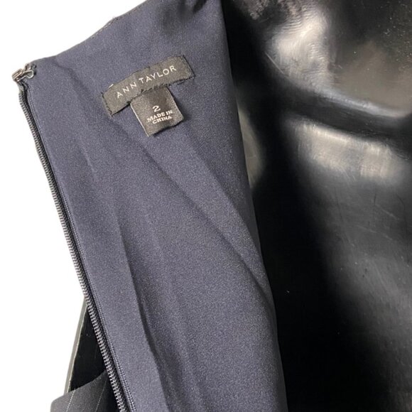 Ann Taylor Pinstripe Peplum Sleeveless Blouse Size 2 - Picture 3 of 6